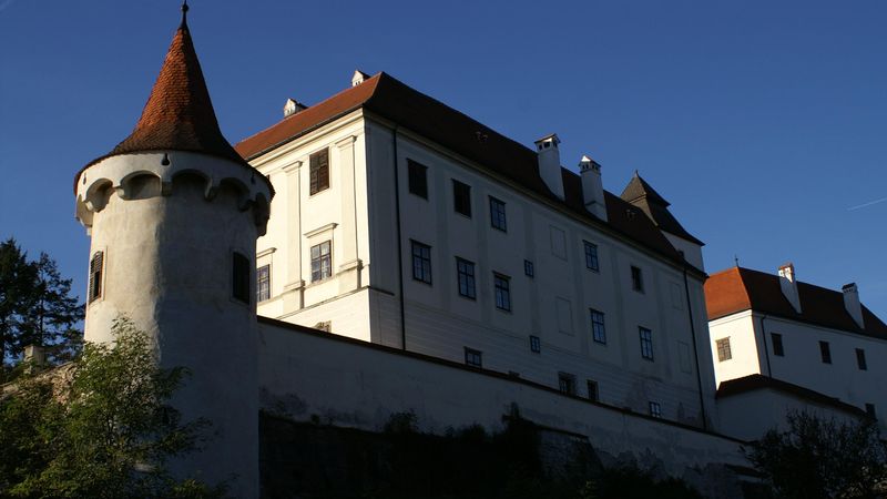 Schloss Seisenegg