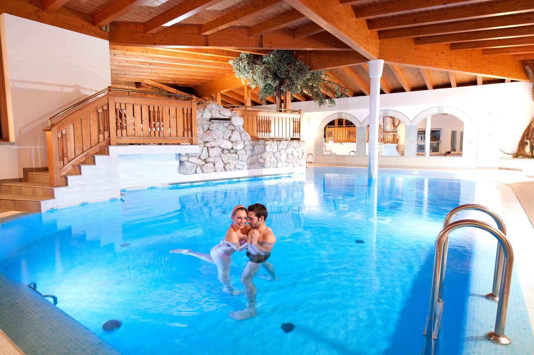 hallenbad_hotel_alpina