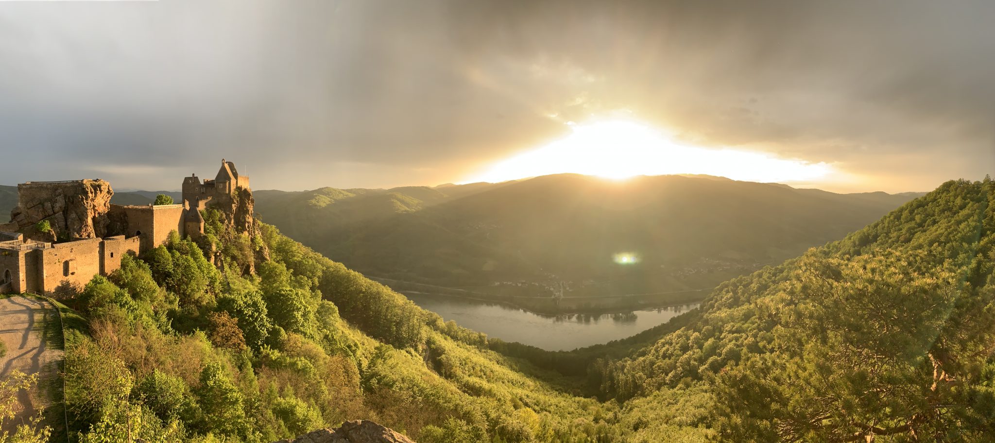 Top-Ausfluegsziele Niederösterreich: Burgruine Aggstein