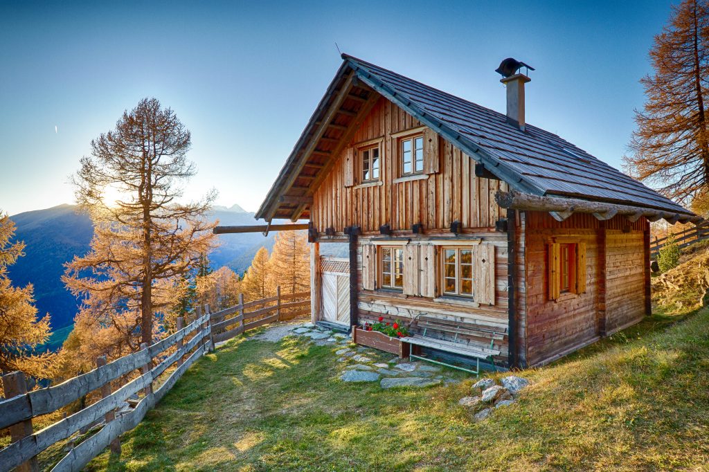 Almen statt Palmen: Urlaub in einer Almhütte in Österreich