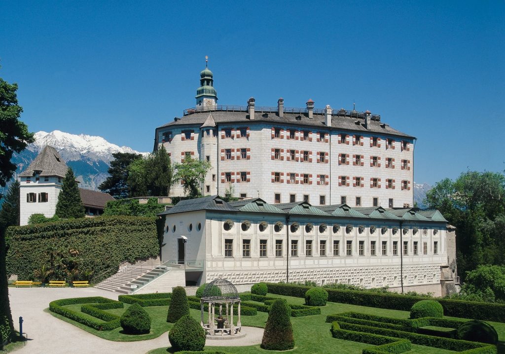 Schloss_Ambras_Innsbruck_Hochschloss