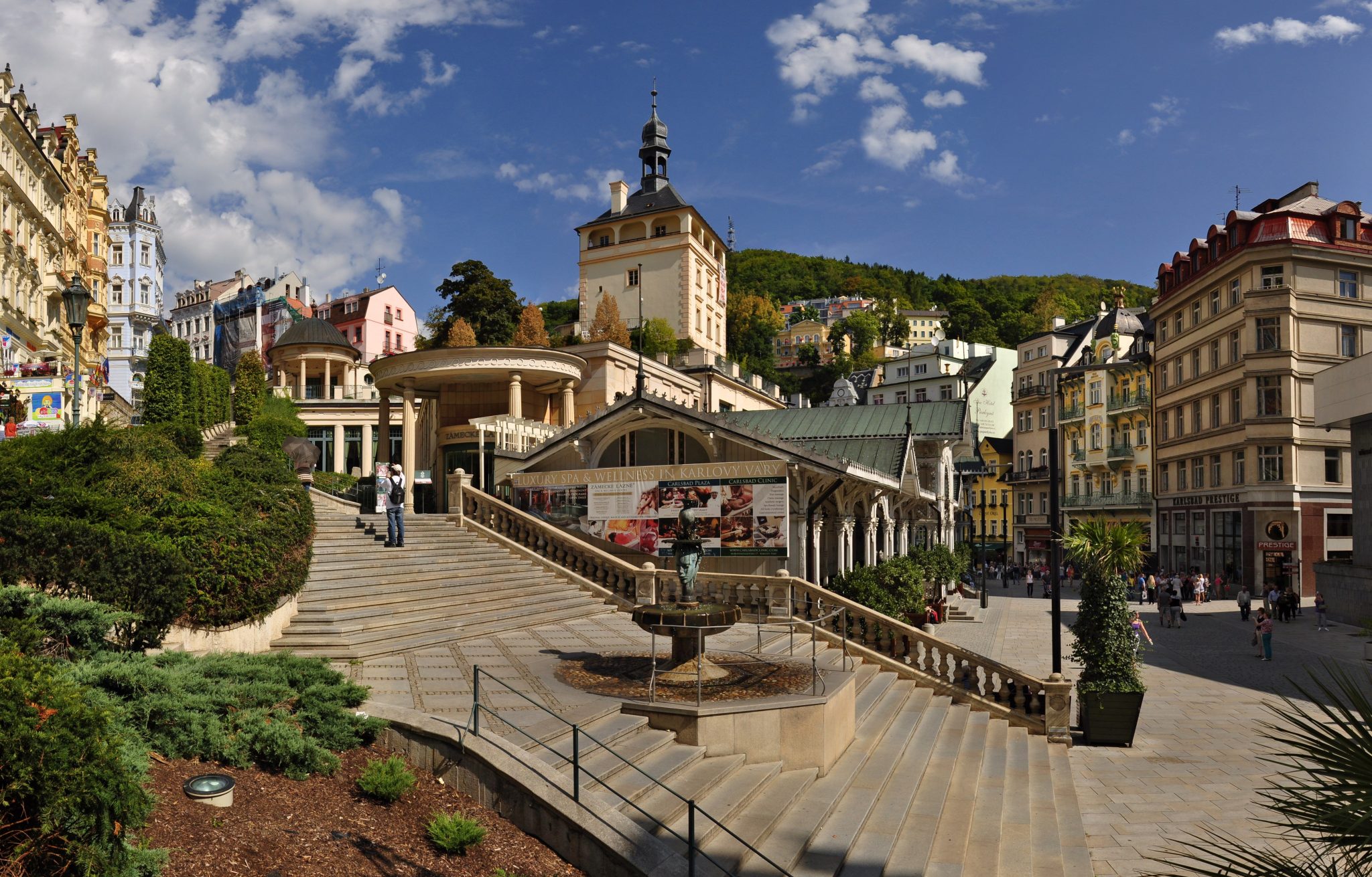 Karlsbad_Marktplatz_Ladislav renner_Czechtourism