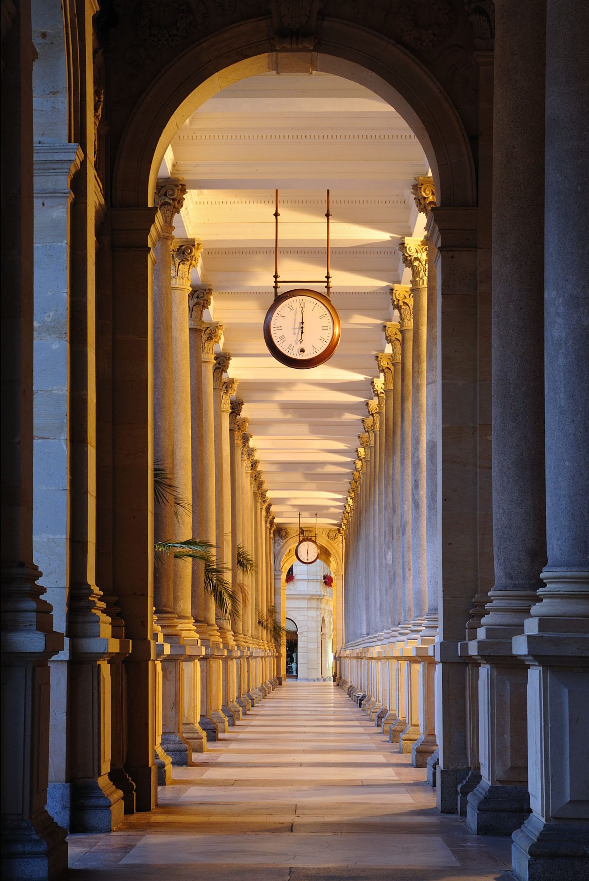 Karlsbad_Muehlenkolonnade_Ladislav Renner_CzechTourism