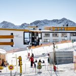 aussenansicht_hotel_mit_skikindergarten_alpenresort_walsertal