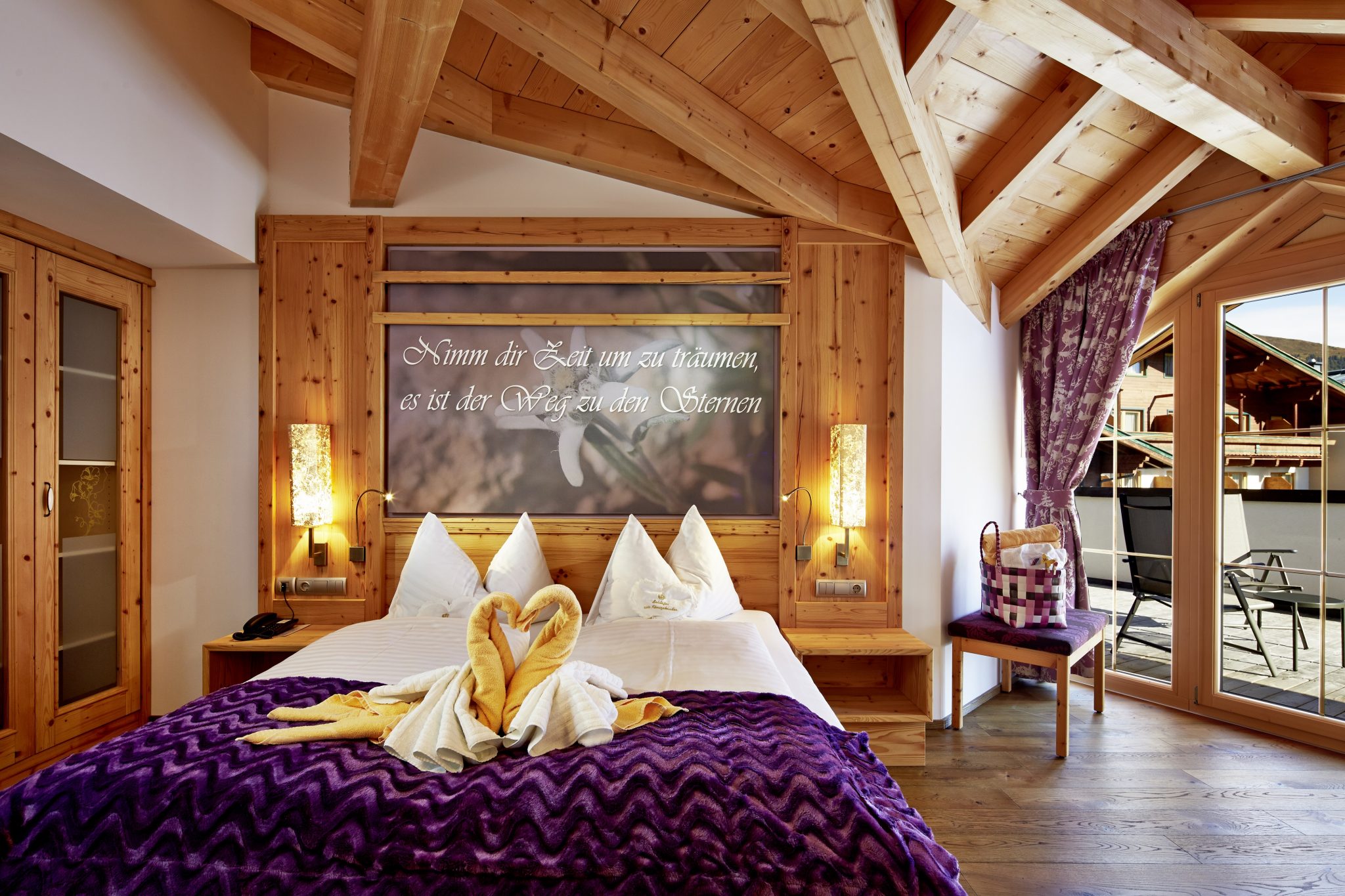 suite_deluxe_edelweiss_biohotel_castello_koenigsleiten