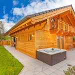 chalet_mit_outdoor-whirlpool_bayern_chalets