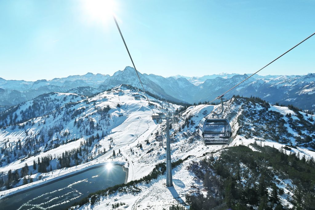 Die neue Verbindungsbahn Panorama Link verbindet die beiden Skigebiete Snow Space Salzburg und Flachauwinkl/Zauchensee