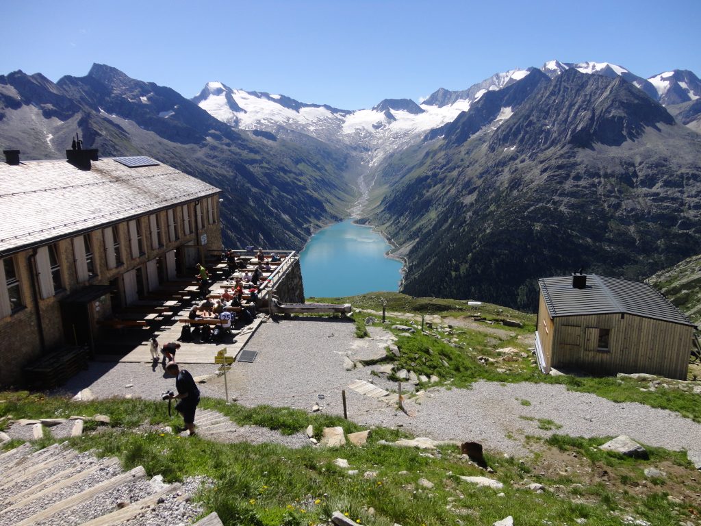 bergpanorama_von_olperer_huette_wohlfuehlhotel_schiestl