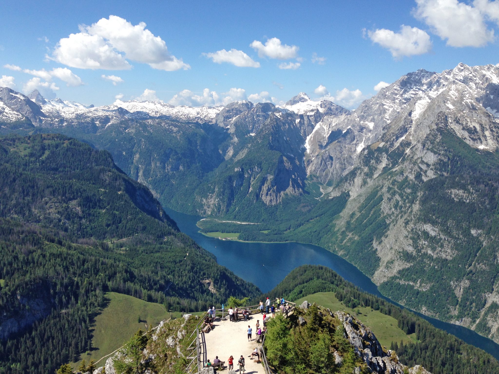 eurohike-wanderreise-bayerische-und-salzburger-alpen-ausblick-koenigssee