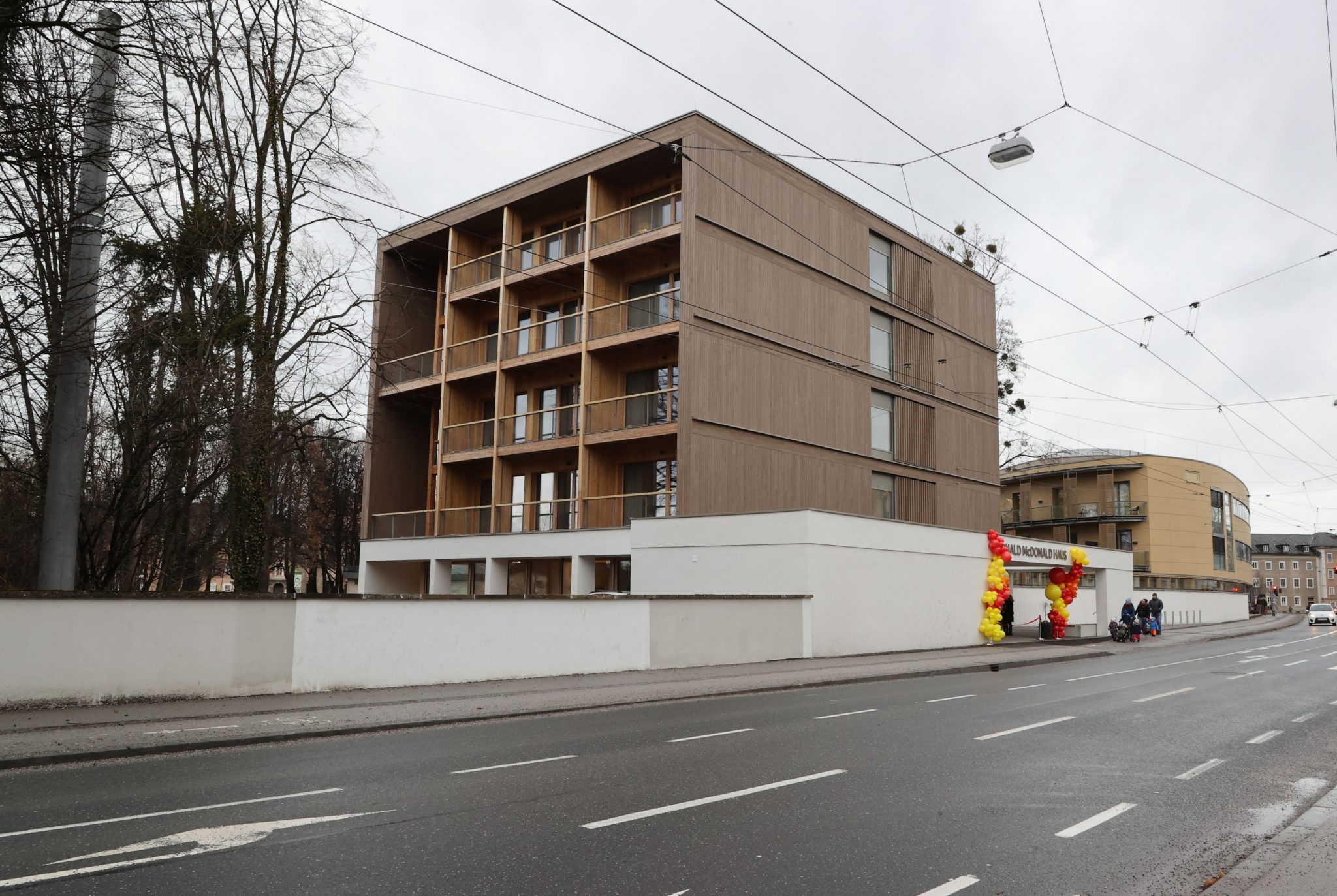 In der Landeshauptstadt Salzburg wurde heute, Montag, der Neubau des Ronald McDonald Kinderhilfehauses offiziell eröffnet. Foto: currycom comunications/APA-Fotoservice/ Franz Neumayr