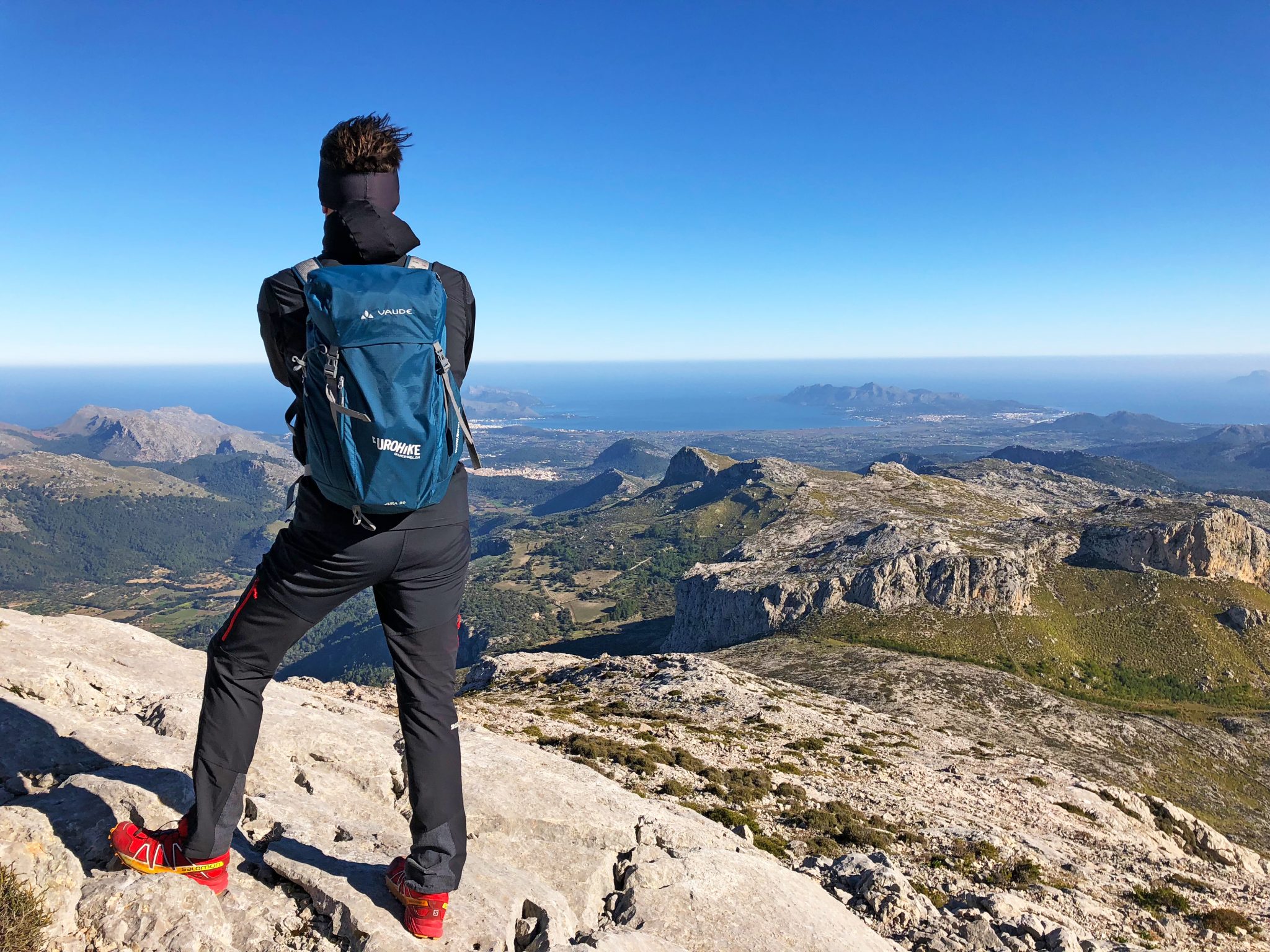 eurohike-wanderreisen-mallorca-tramuntana-ausblick-wanderer