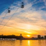 eurohike-wanderreisen-moselsteig-seilbahn-koblenz-sonnenuntergang