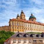 eurohike-wanderreisen-welterbesteig-wachau-stift-melk-aussicht