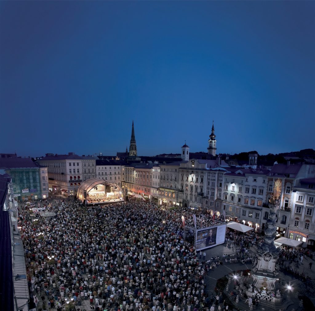 04_OpenAir_Hauptplatz_(C) Bruckner Orchester Linz