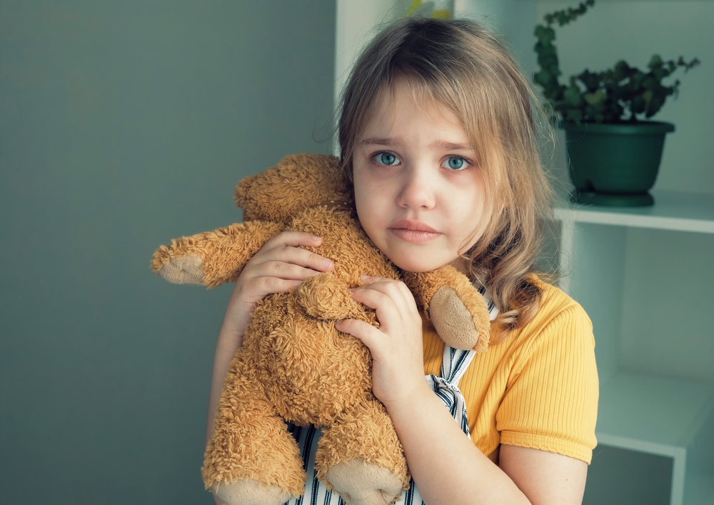 Caucasian,Child,Girl,Portrait,Empty,Copy,Space.,Female,Kid,Sad,upset,crying