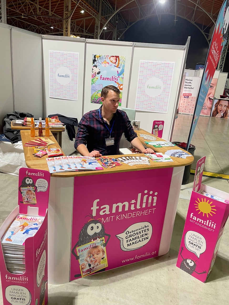 Familiii-Stand auf Family Plus